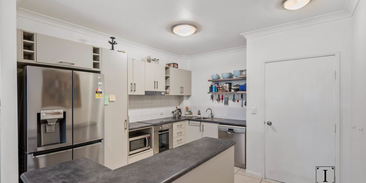 21/1-13 Ernest Street, Redlynch, QLD 4870 AUS