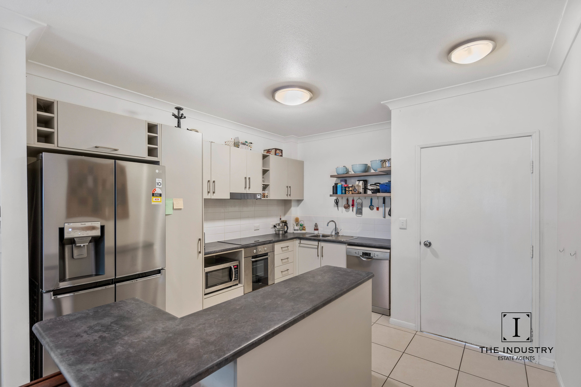 21/1-13 Ernest Street, Redlynch, QLD 4870 AUS