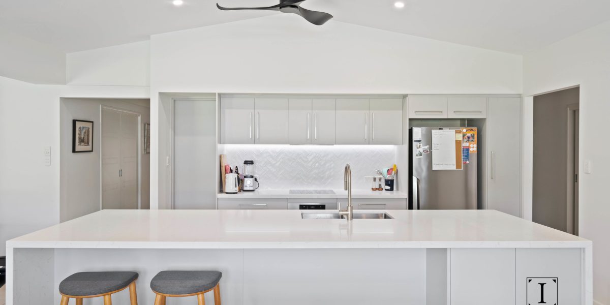 4 Lagoon Drive, Trinity Beach, QLD 4879 AUS