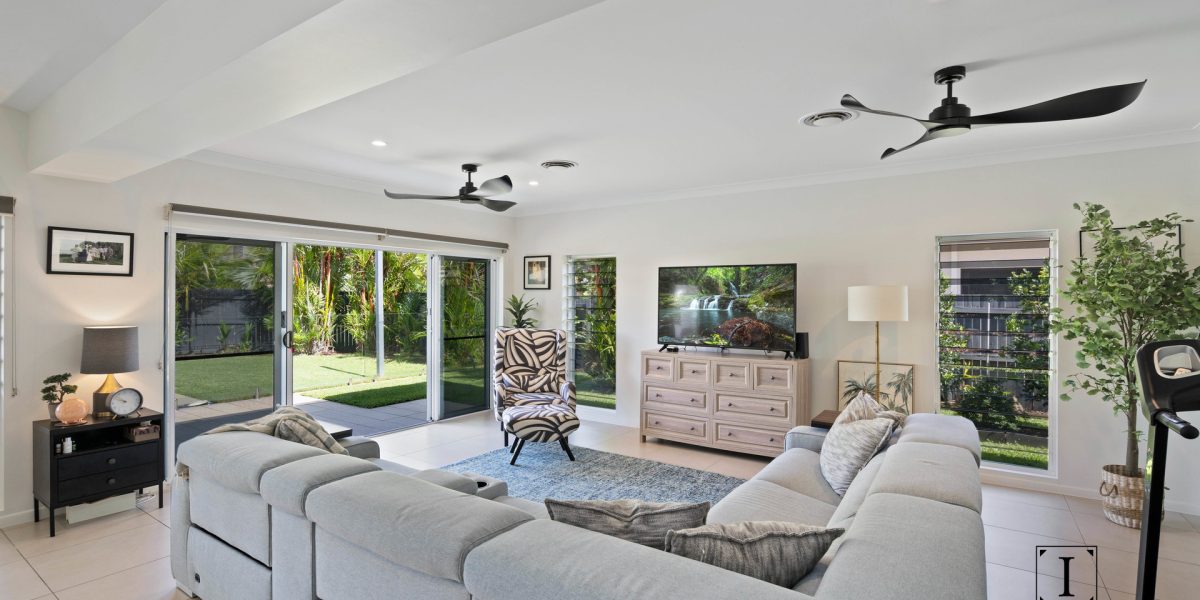 4 Lagoon Drive, Trinity Beach, QLD 4879 AUS