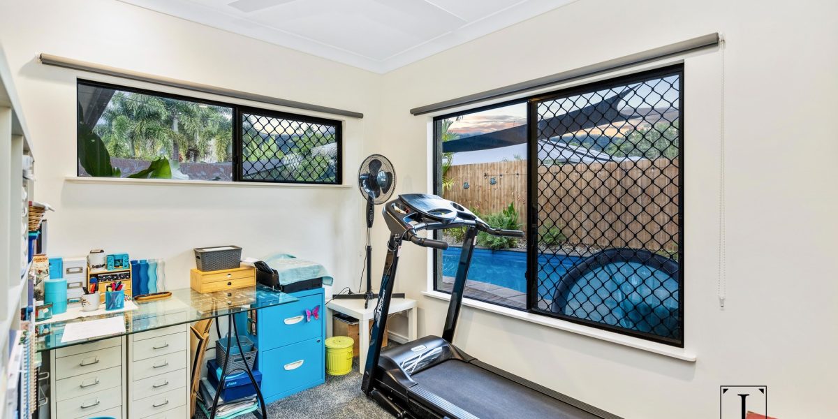 24 Monterey Street, Kewarra Beach, QLD 4879 AUS