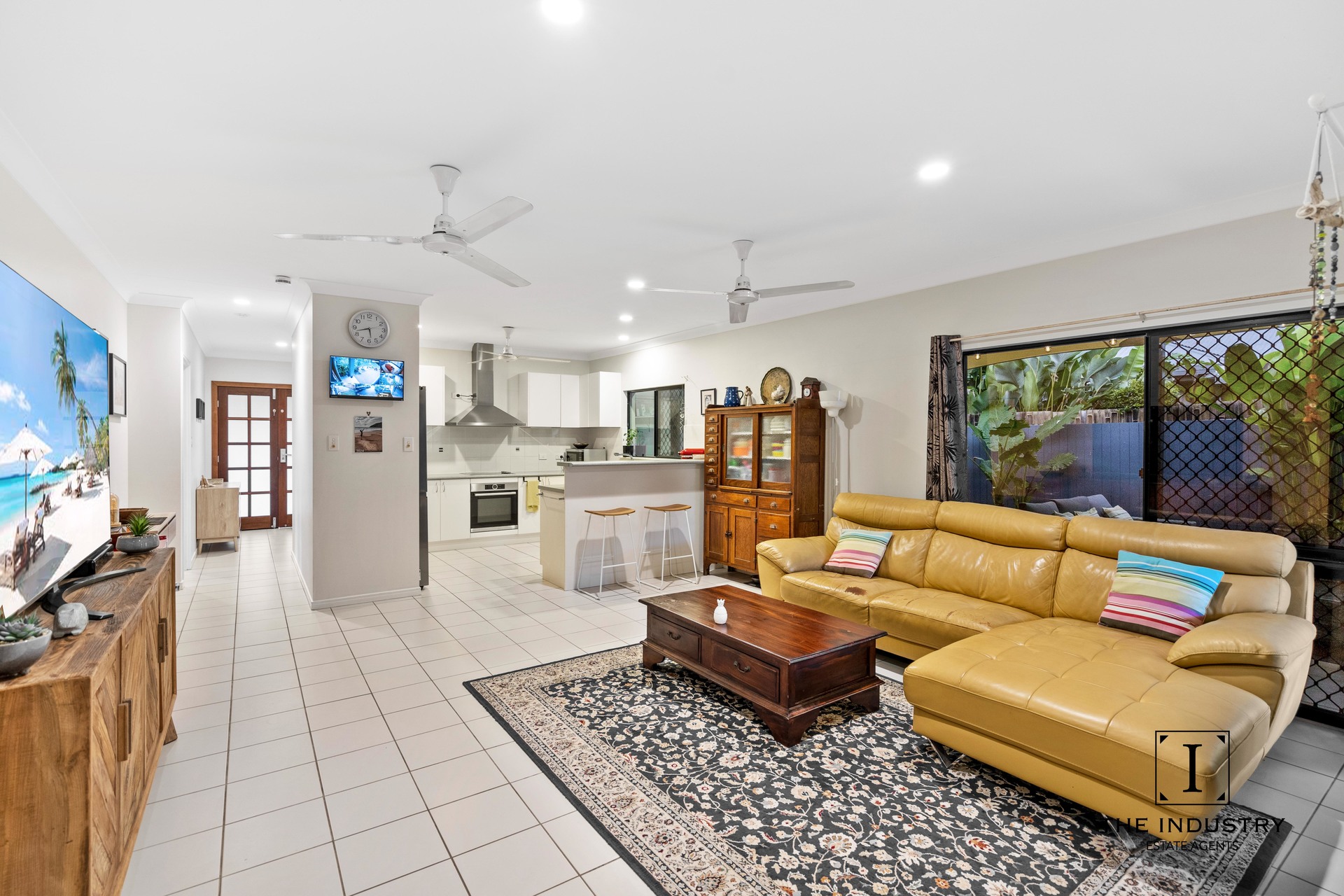 24 Monterey Street, Kewarra Beach, QLD 4879 AUS