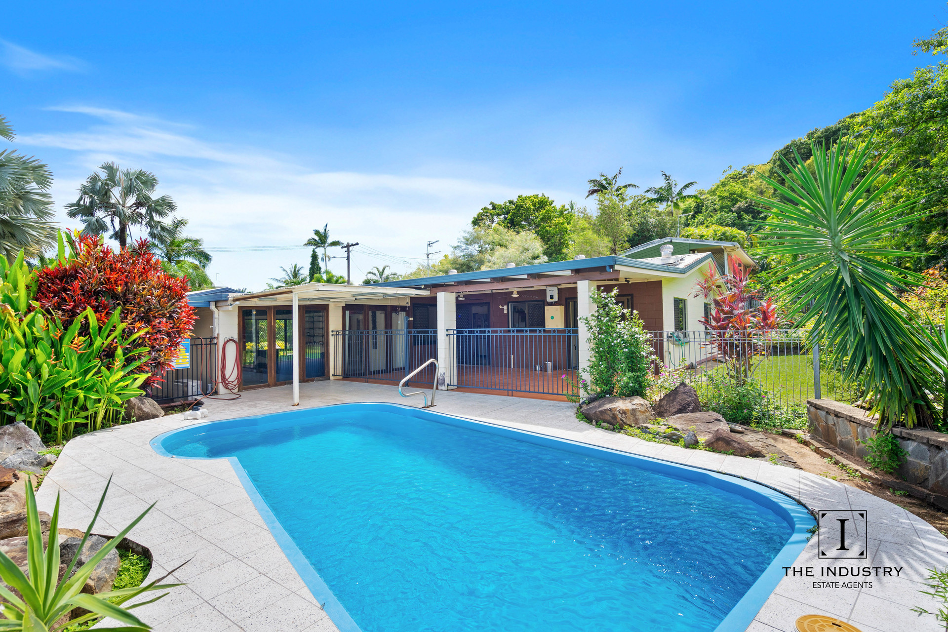 12 Wakunai Close, Trinity Beach, QLD 4879 AUS