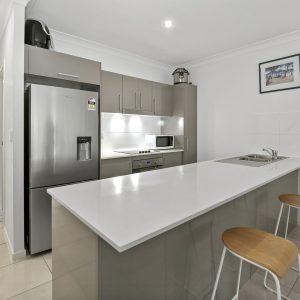 2/11 Tyson Place, Redlynch, QLD 4870 AUS