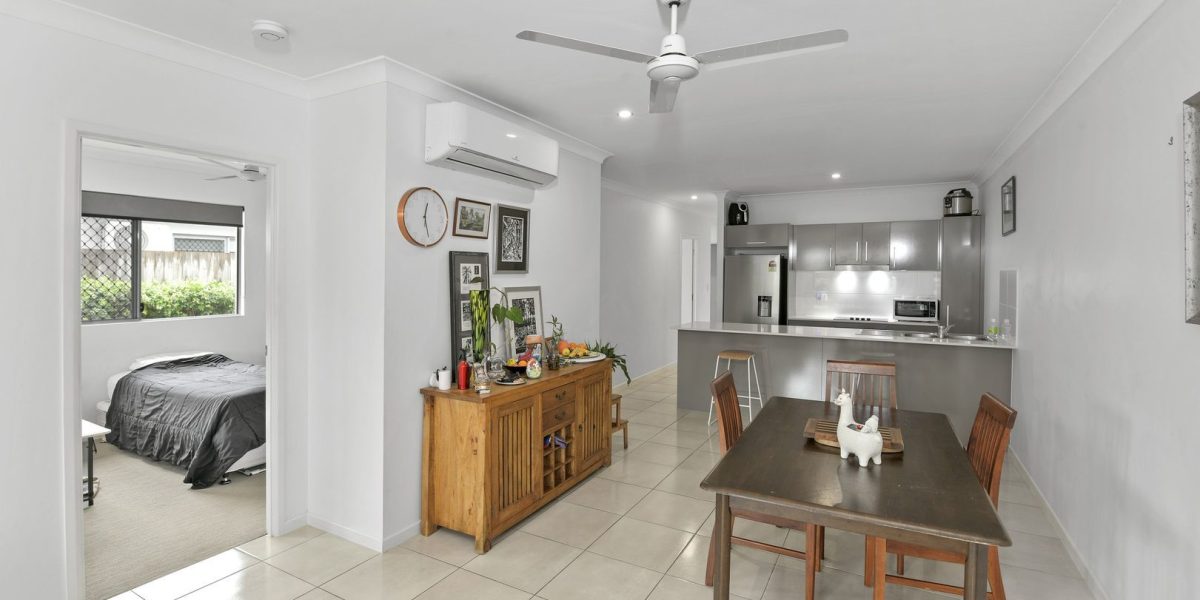 2/11 Tyson Place, Redlynch, QLD 4870 AUS
