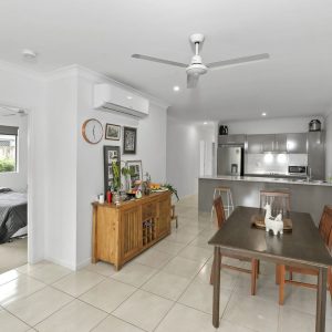 2/11 Tyson Place, Redlynch, QLD 4870 AUS
