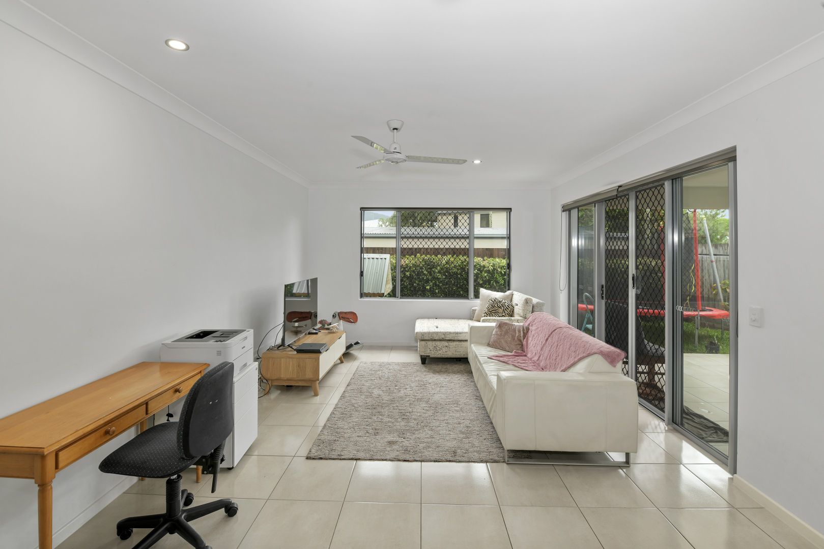 2/11 Tyson Place, Redlynch, QLD 4870 AUS