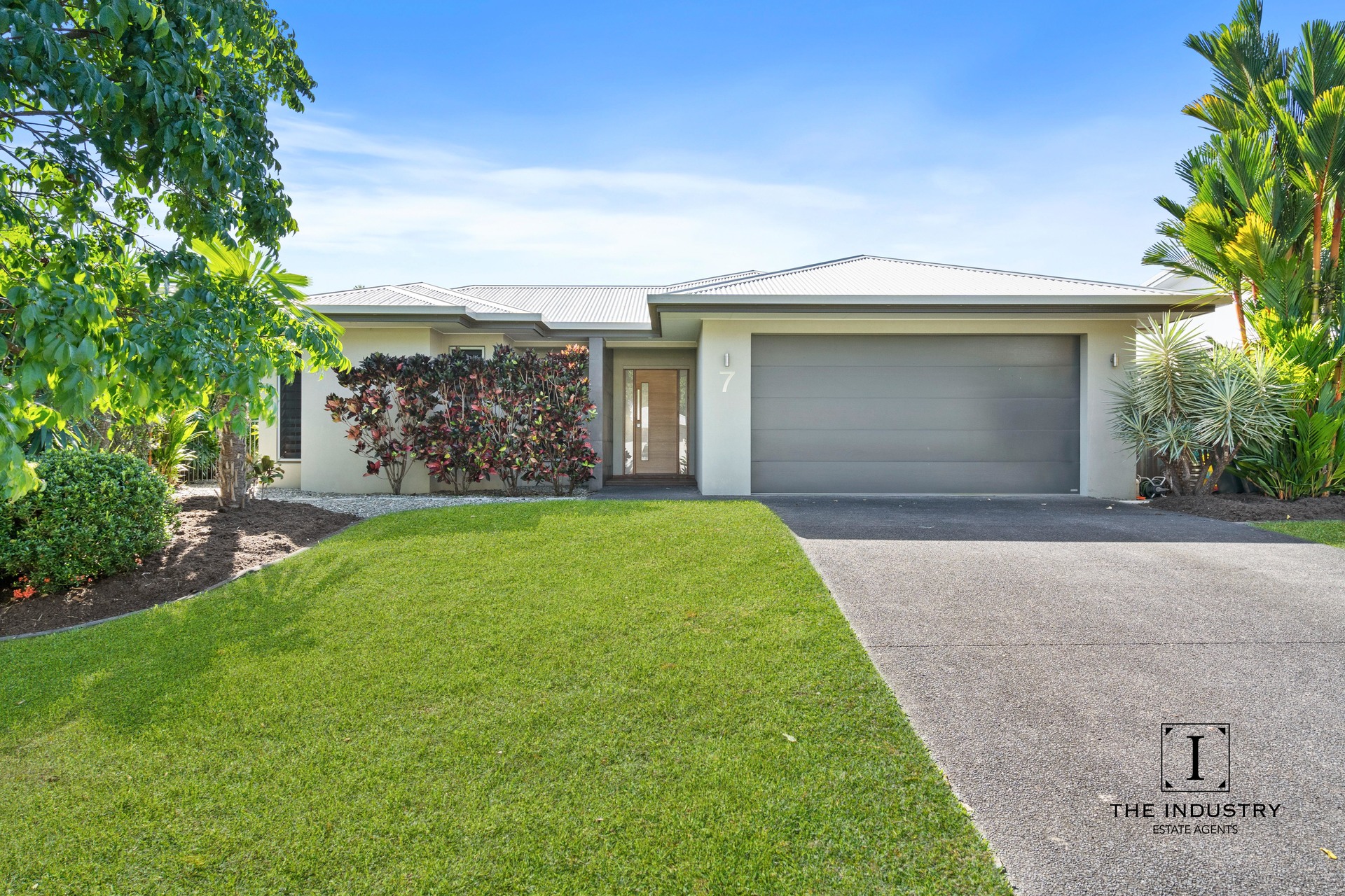 7 Whipbird Drive, Smithfield, QLD 4878 AUS