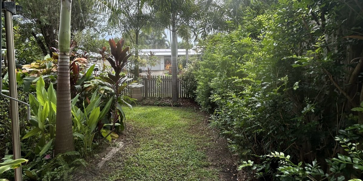 1/35 Beaver Street, Clifton Beach, QLD 4879 AUS
