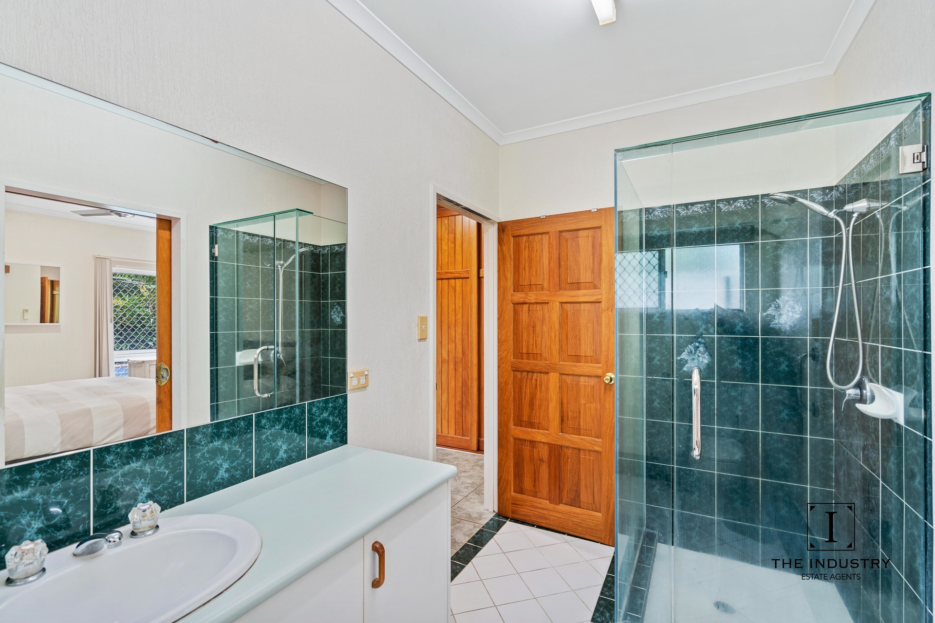 10 Hope Street, Clifton Beach, QLD 4879 AUS