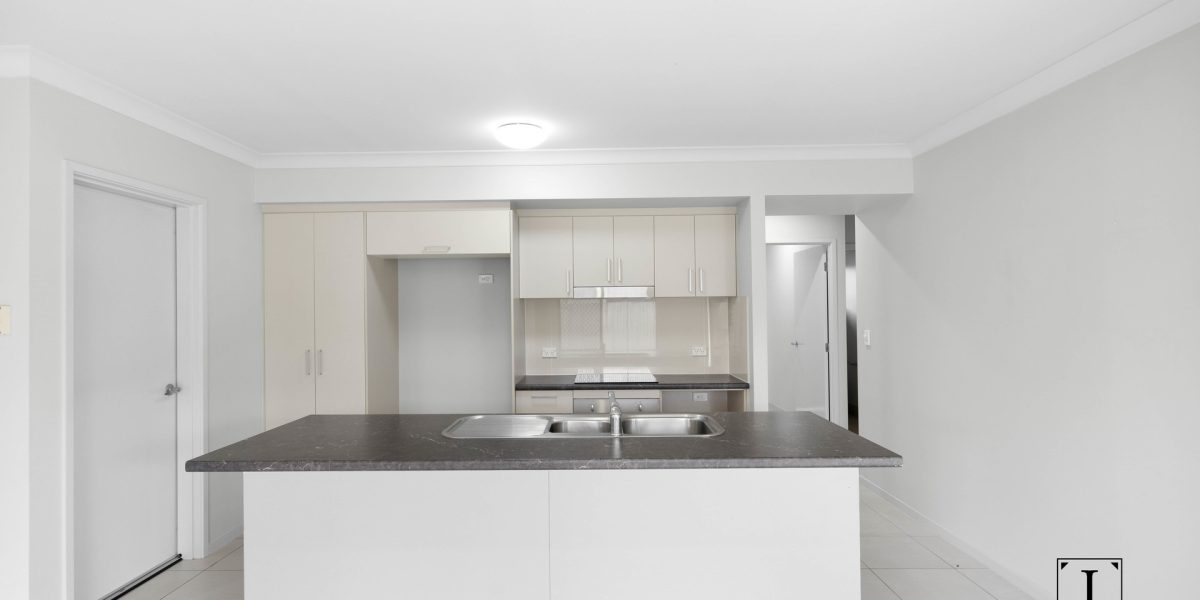 43 Disney Street, White Rock, QLD 4868 AUS