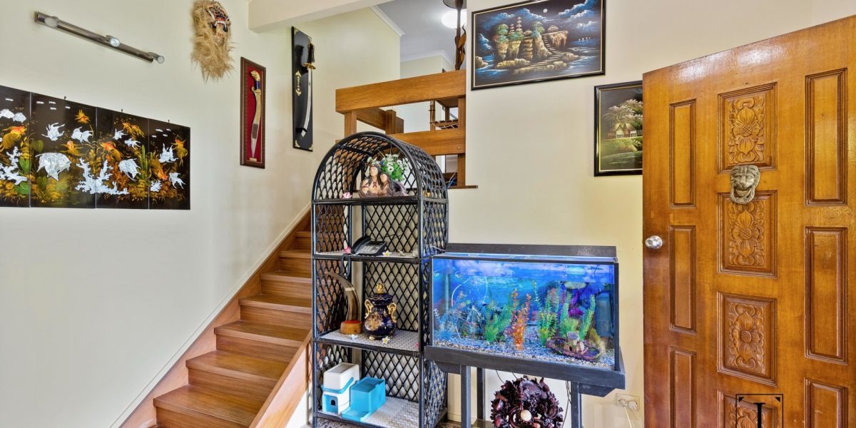 6 Marian Close, Smithfield, QLD 4878 AUS