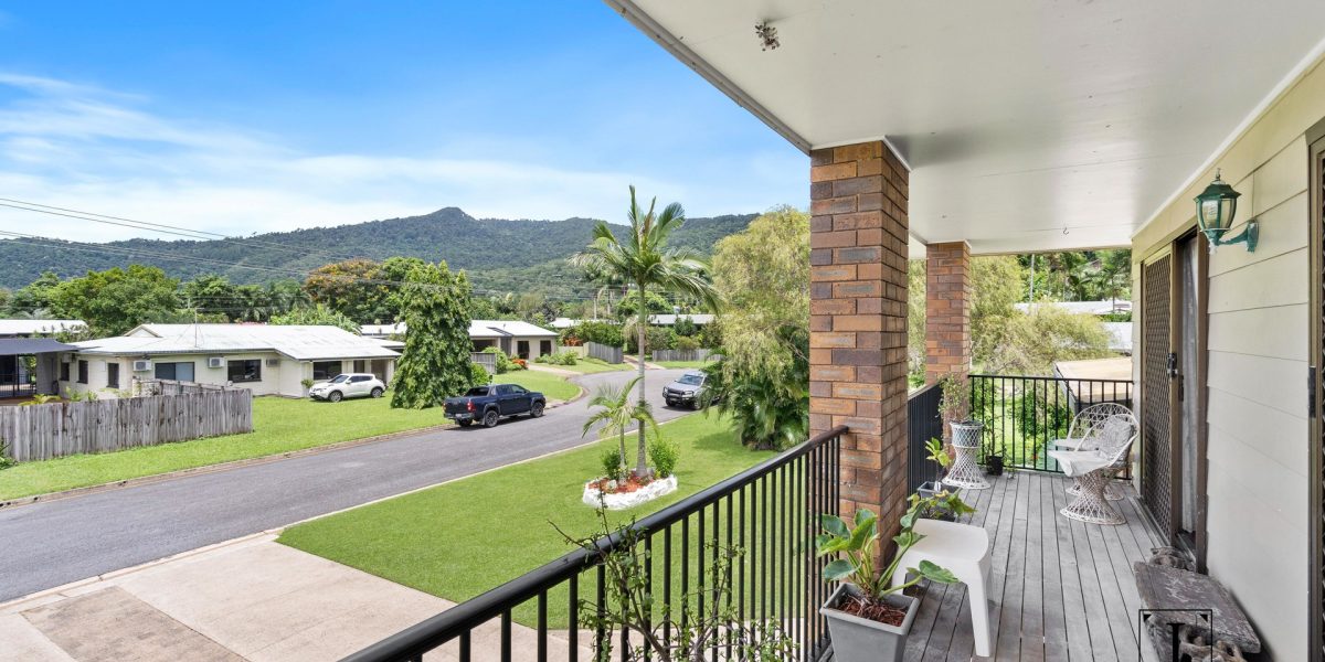 6 Marian Close, Smithfield, QLD 4878 AUS