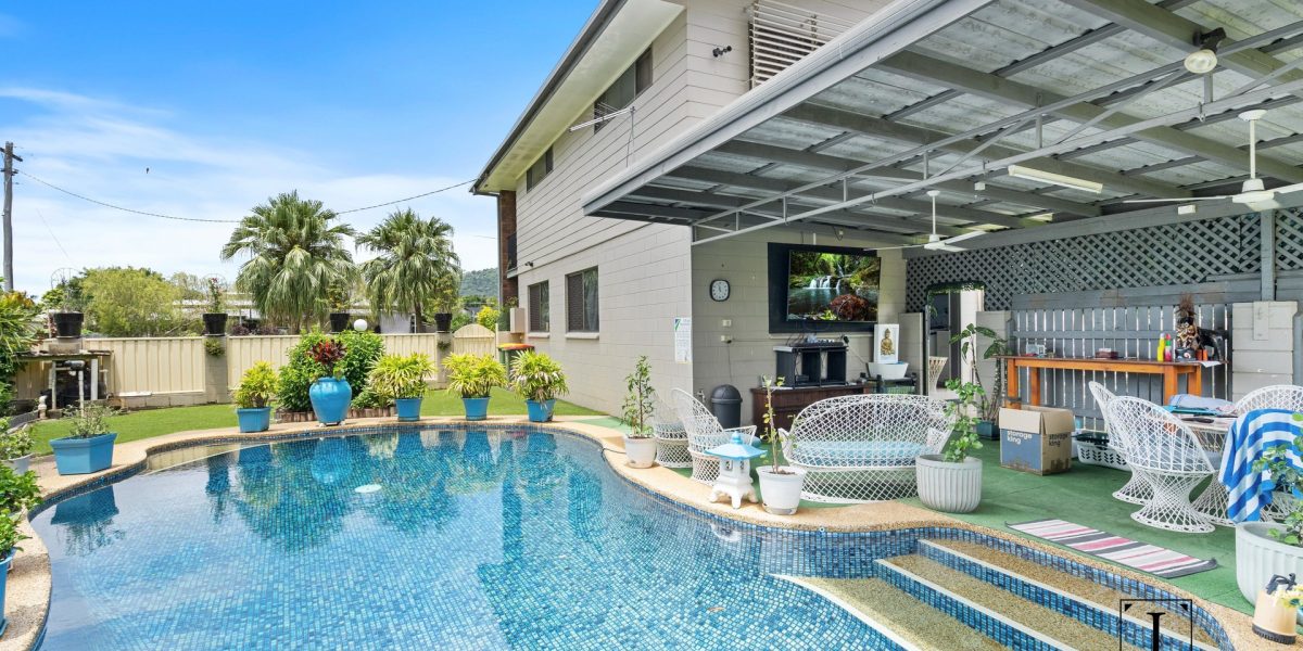 6 Marian Close, Smithfield, QLD 4878 AUS