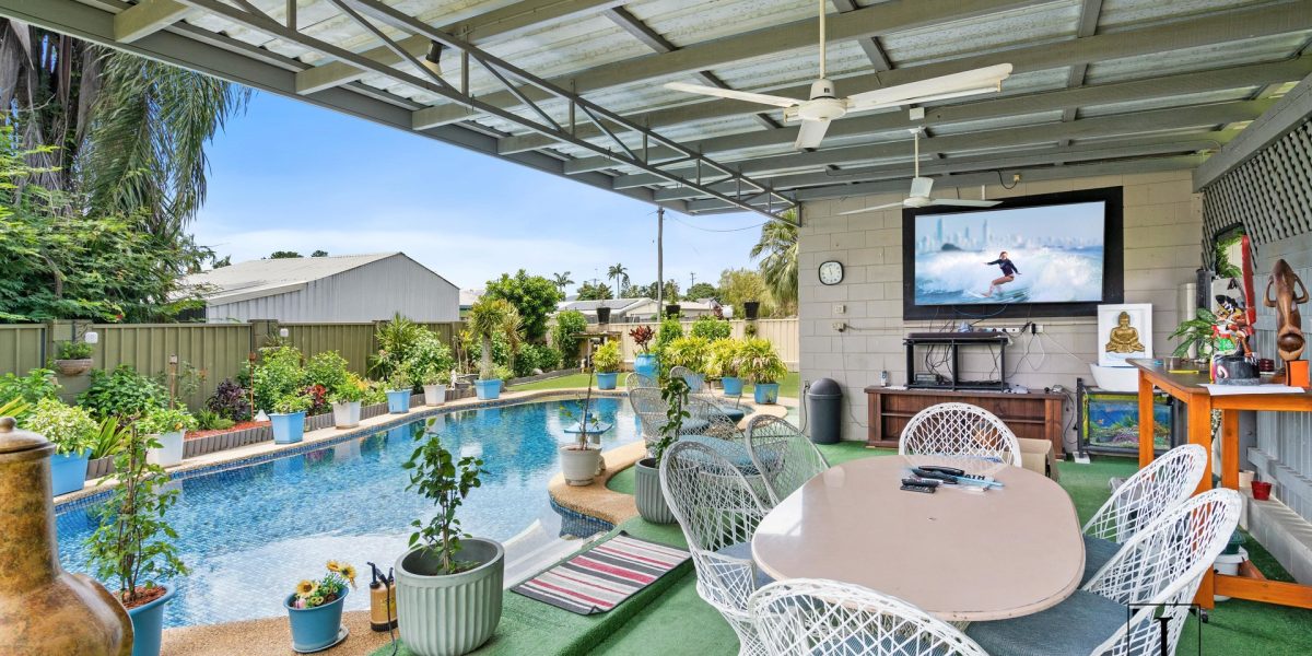 6 Marian Close, Smithfield, QLD 4878 AUS