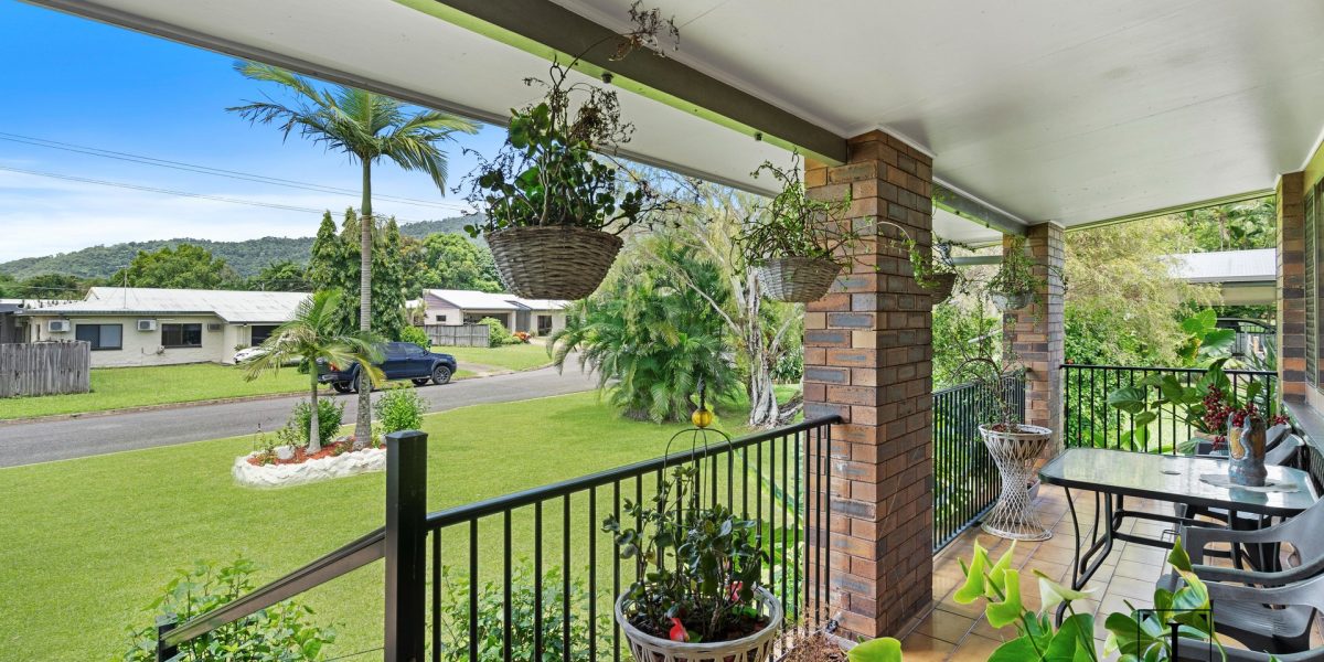 6 Marian Close, Smithfield, QLD 4878 AUS