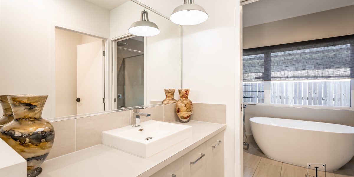 2 Thornborough Circuit, Smithfield, QLD 4878 AUS