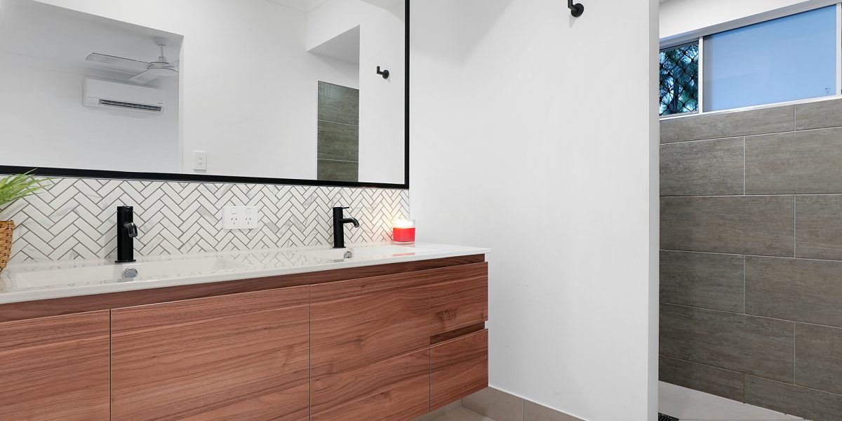 10 Stream Avenue, Kewarra Beach, QLD 4879 AUS