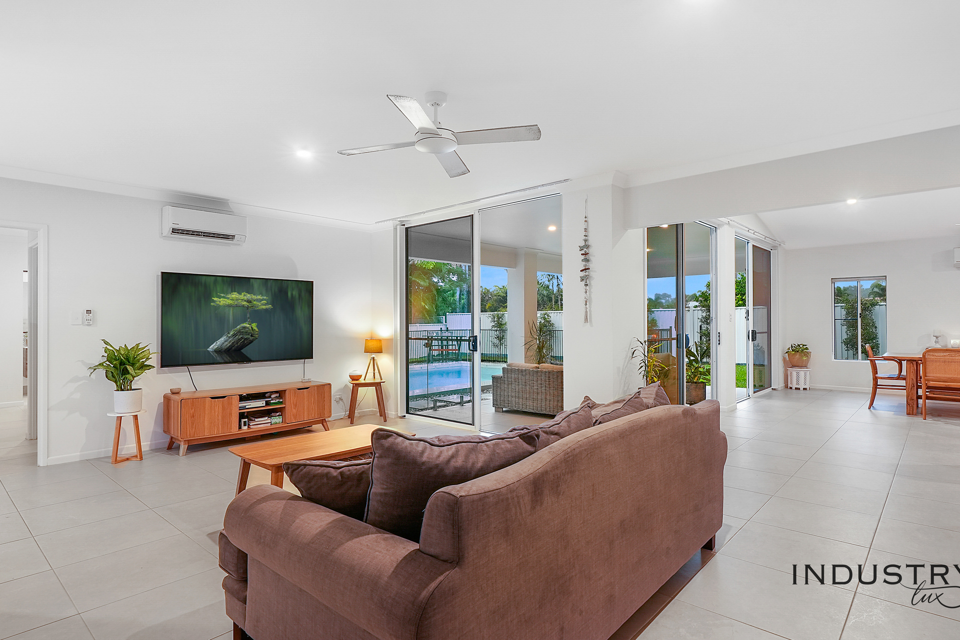 10 Stream Avenue, Kewarra Beach, QLD 4879 AUS