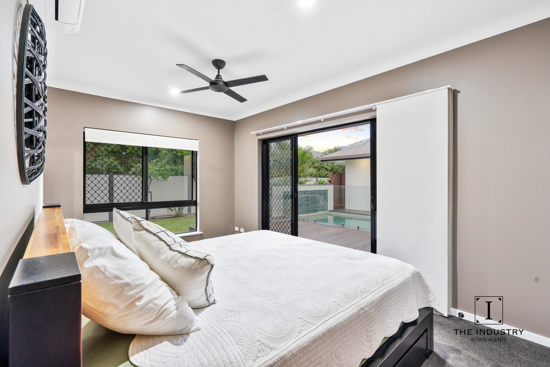 43 Tyrconnell Crescent, Redlynch, QLD 4870 AUS