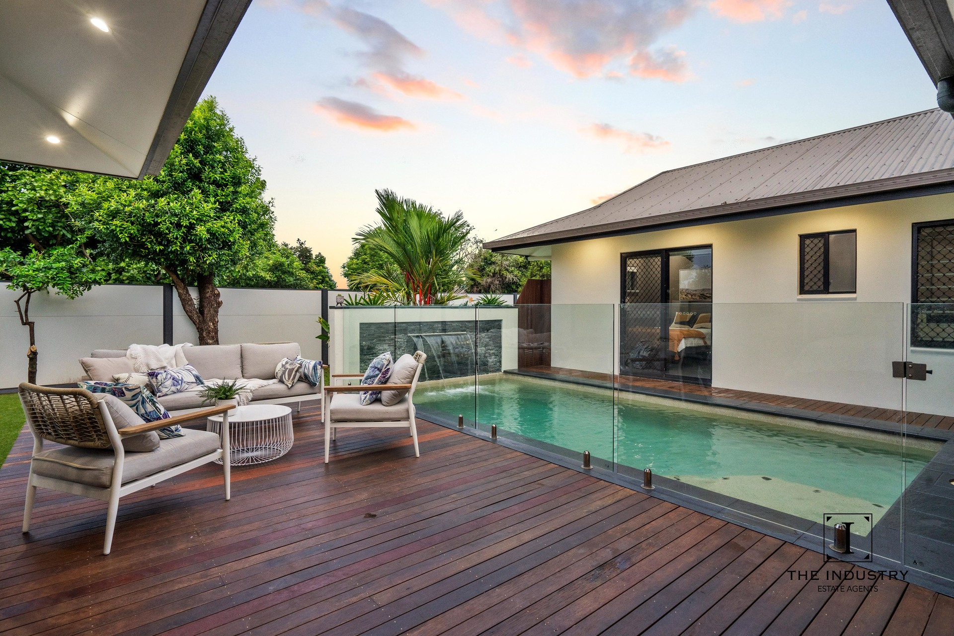 43 Tyrconnell Crescent, Redlynch, QLD 4870 AUS