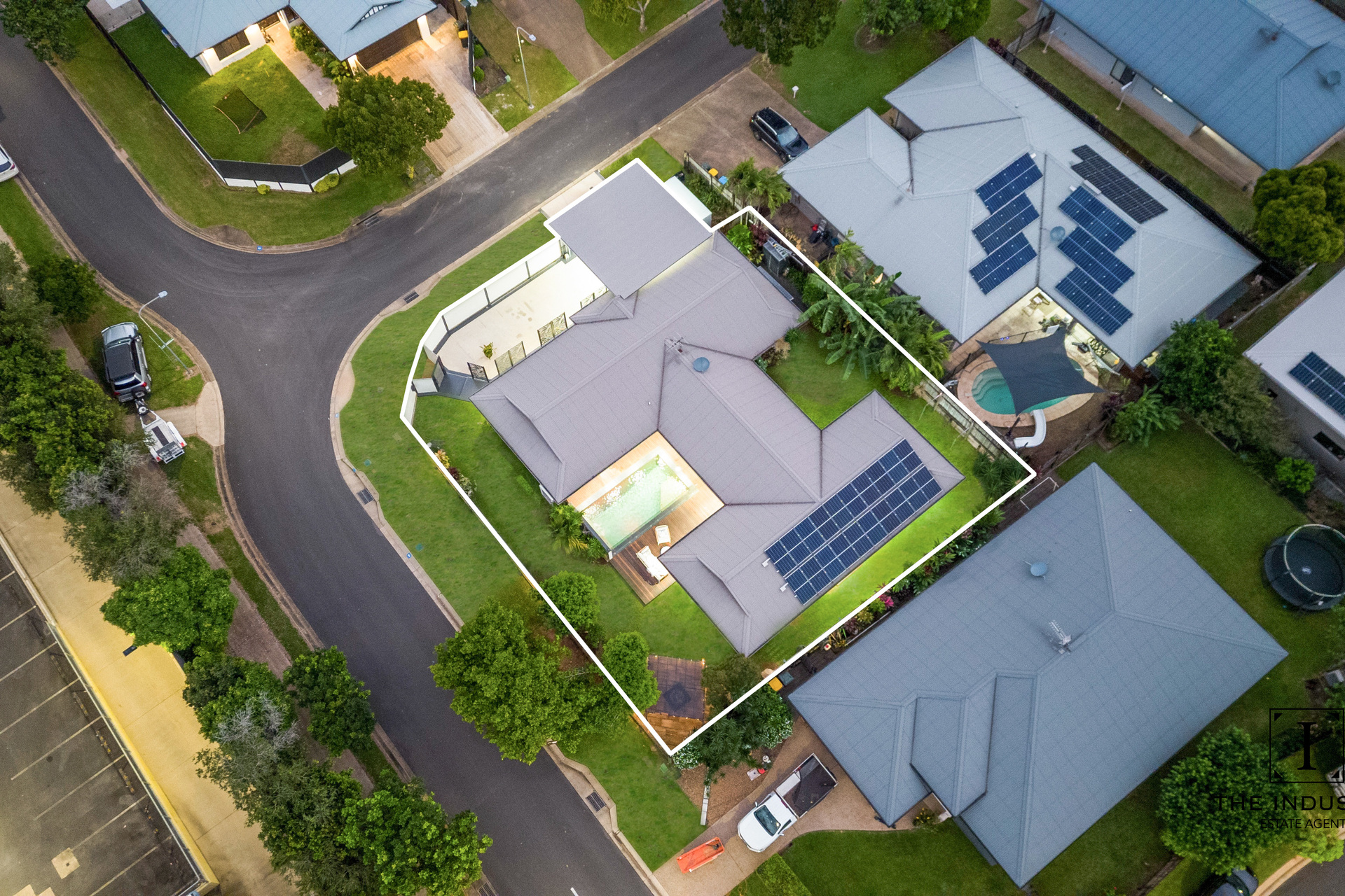 43 Tyrconnell Crescent, Redlynch, QLD 4870 AUS