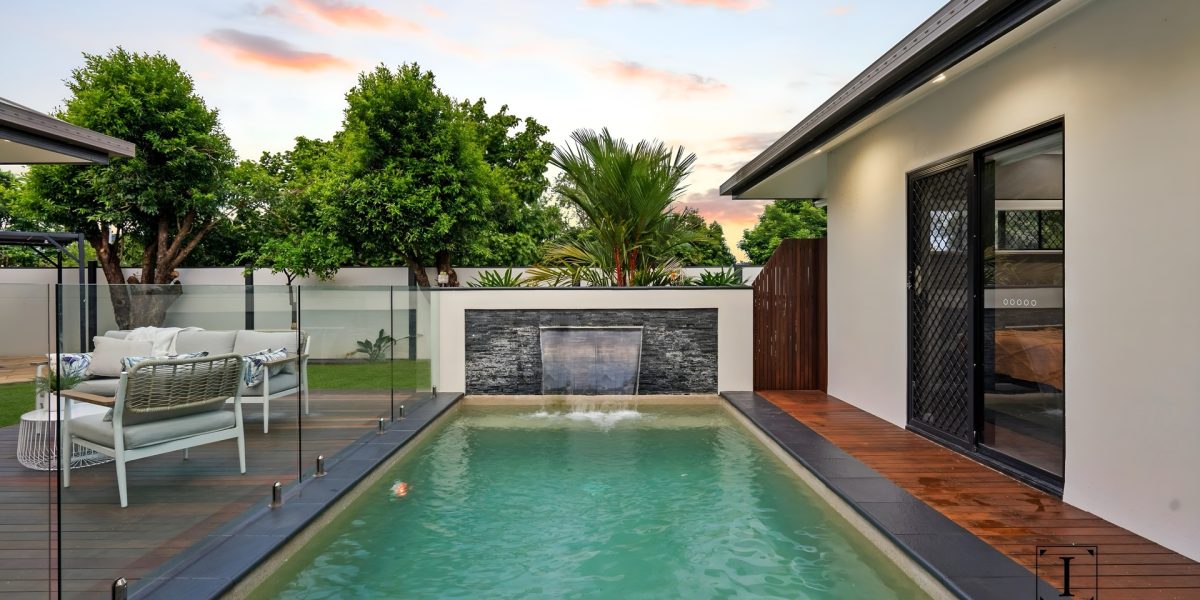 43 Tyrconnell Crescent, Redlynch, QLD 4870 AUS
