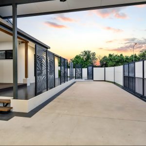 43 Tyrconnell Crescent, Redlynch, QLD 4870 AUS