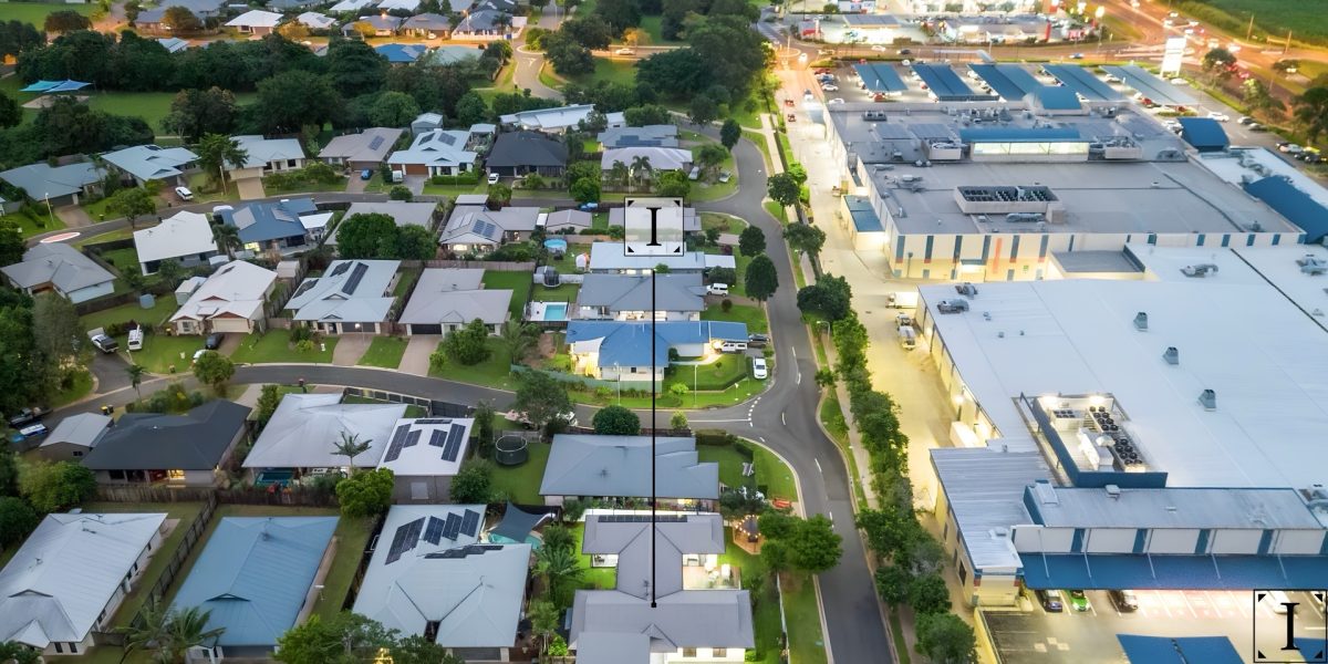43 Tyrconnell Crescent, Redlynch, QLD 4870 AUS