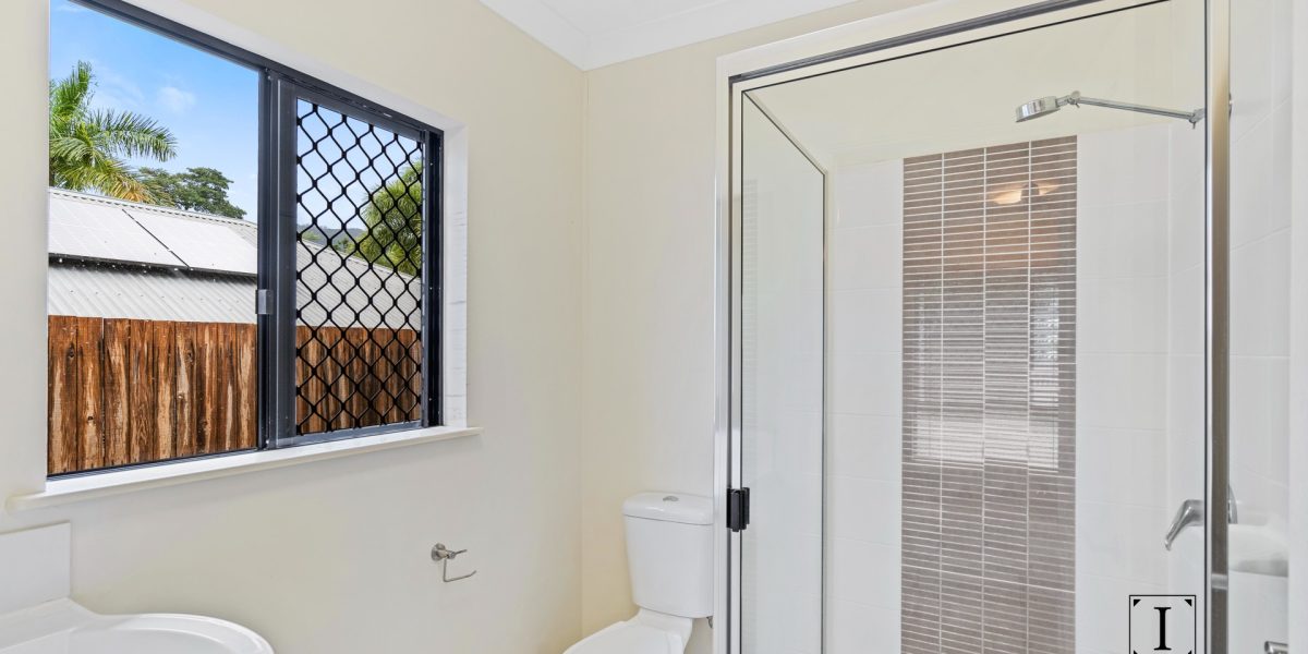 3 Chandra Close, Redlynch, QLD 4870 AUS