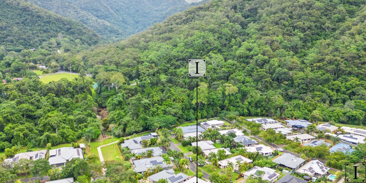 3 Chandra Close, Redlynch, QLD 4870 AUS