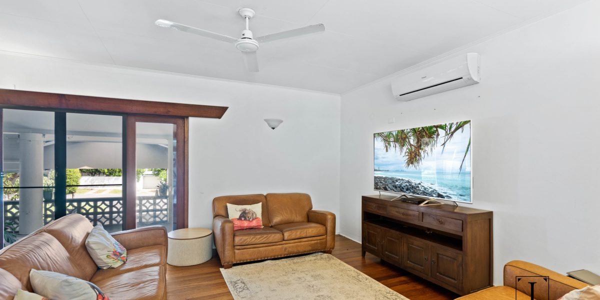 25 Passchendaele Street, Stratford, QLD 4870 AUS