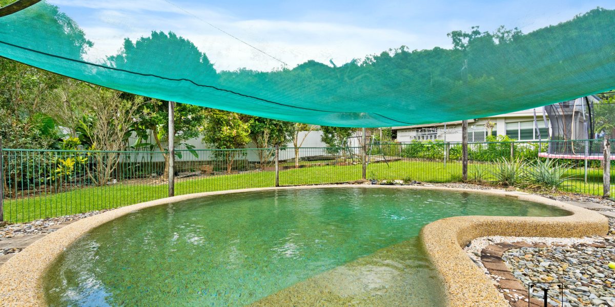 25 Passchendaele Street, Stratford, QLD 4870 AUS