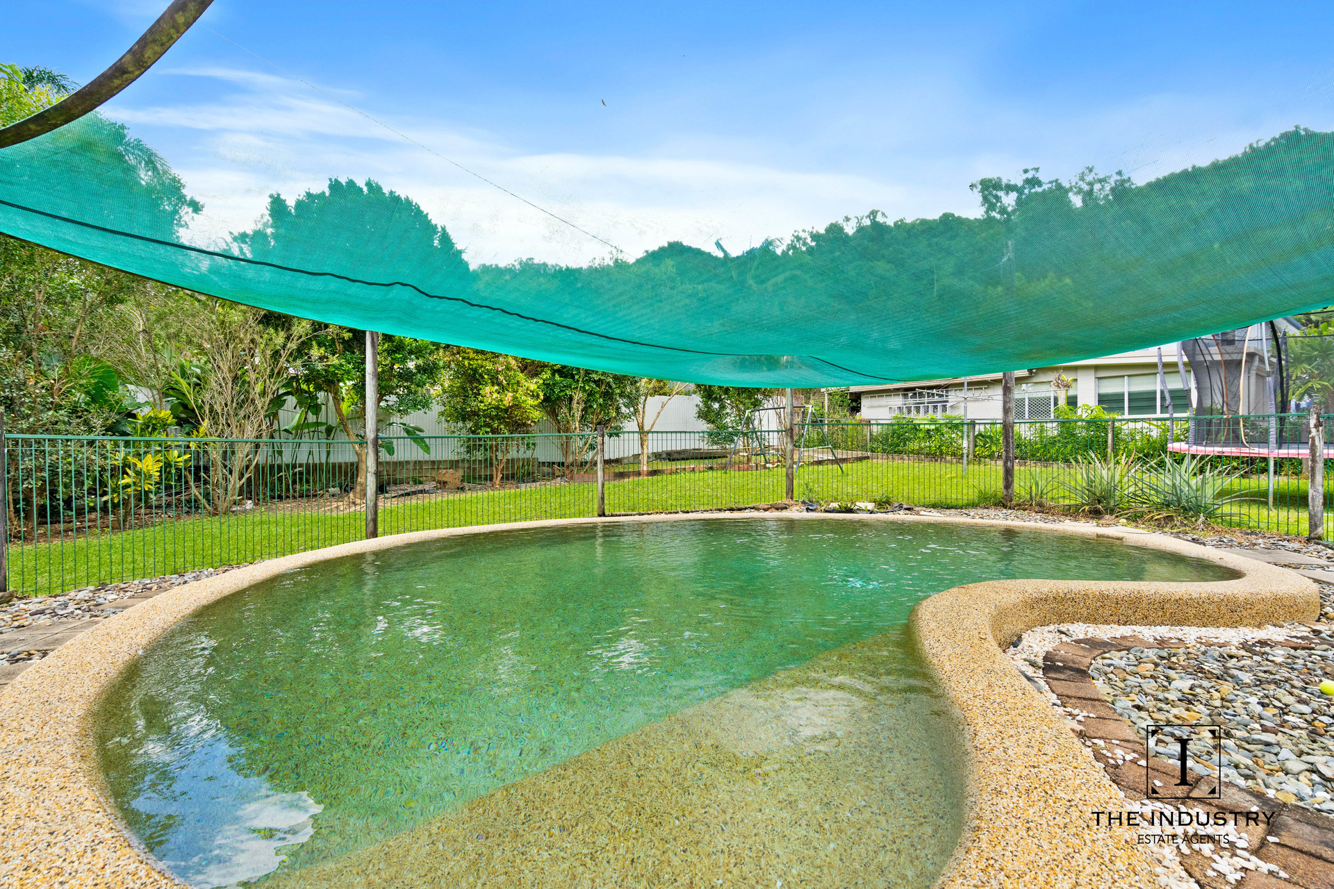 25 Passchendaele Street, Stratford, QLD 4870 AUS