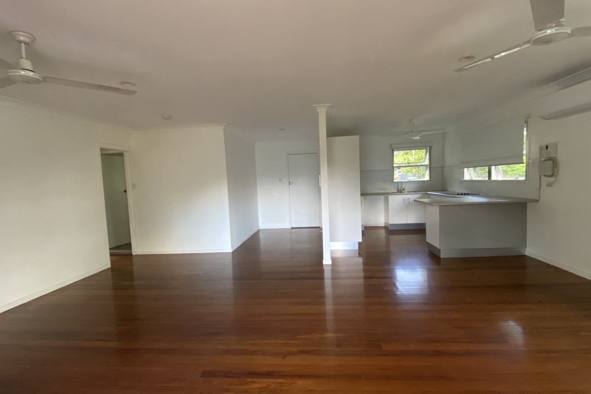 61 Hillview Crescent, Whitfield, QLD 4870 AUS