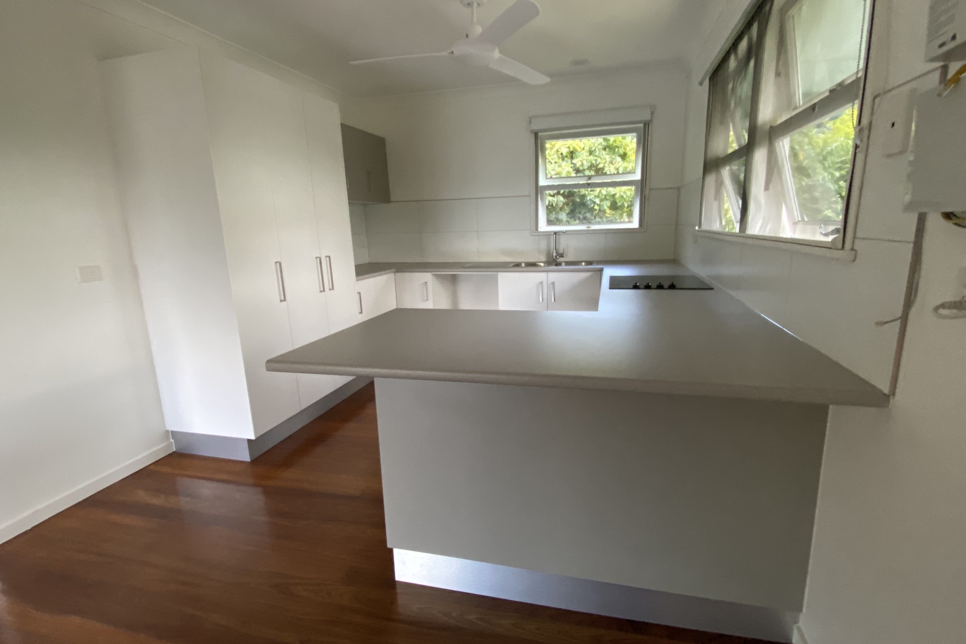 61 Hillview Crescent, Whitfield, QLD 4870 AUS