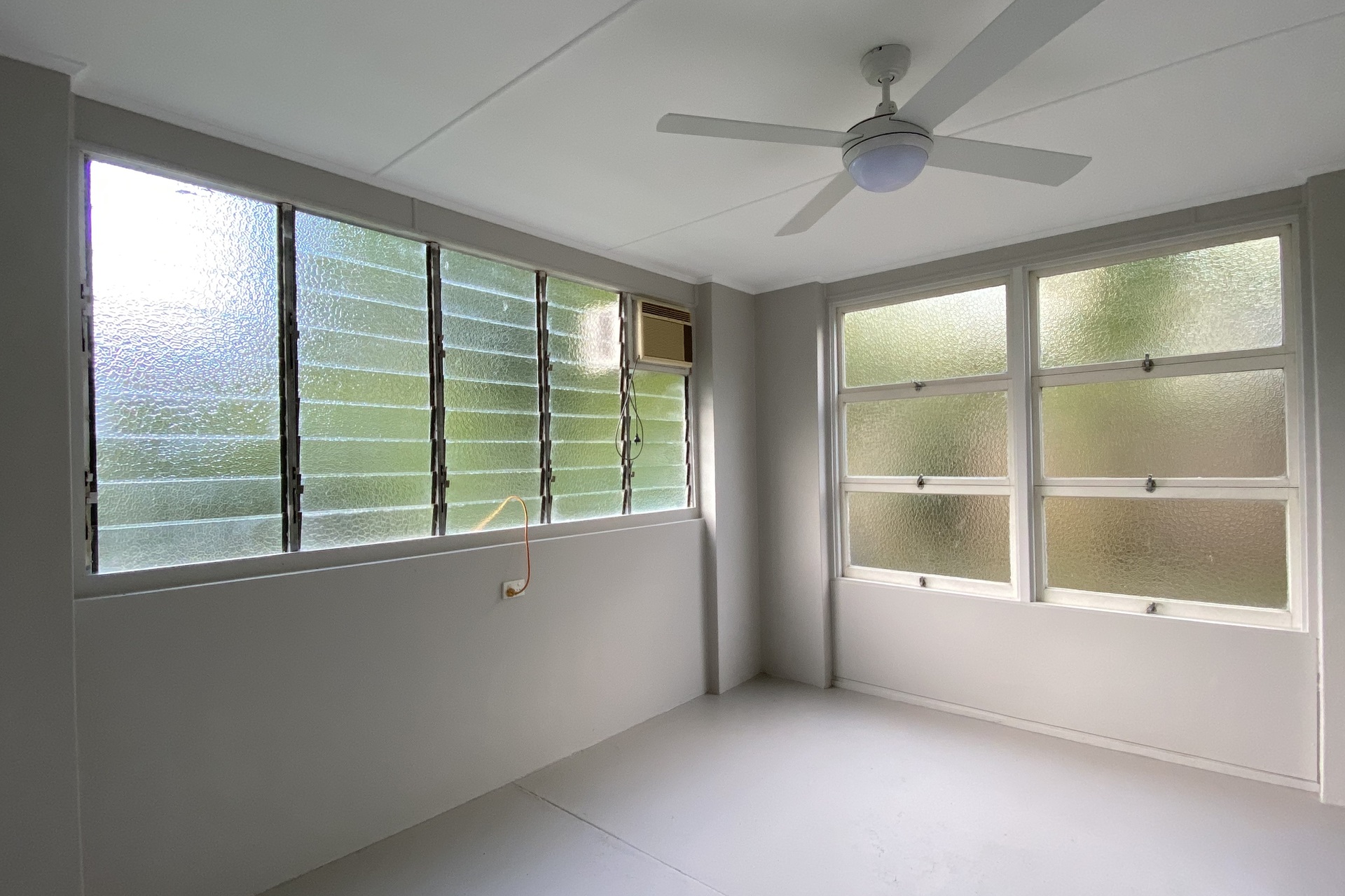 61 Hillview Crescent, Whitfield, QLD 4870 AUS