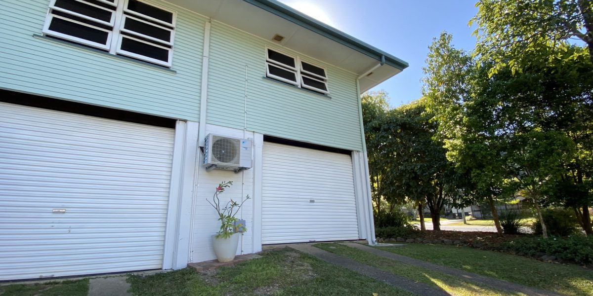 61 Hillview Crescent, Whitfield, QLD 4870 AUS