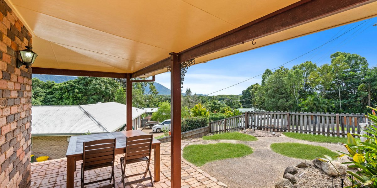 2 Kiriwina Close, Trinity Beach, QLD 4879 AUS