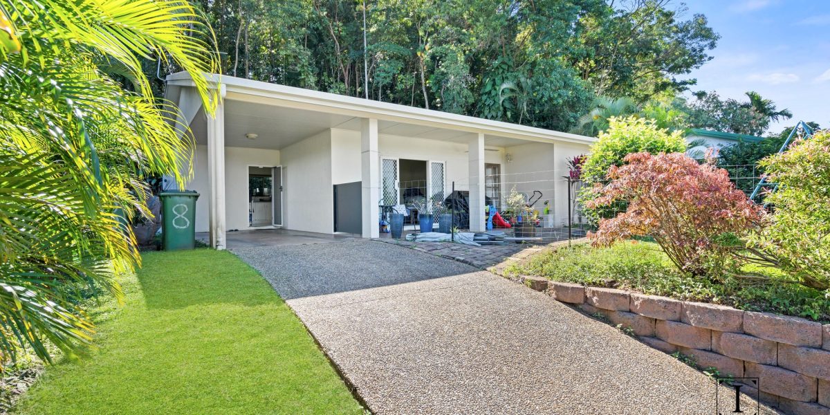 8 Hogan Court, White Rock, QLD 4868 AUS