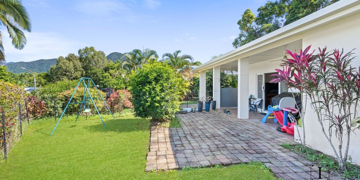 8 Hogan Court, White Rock, QLD 4868 AUS