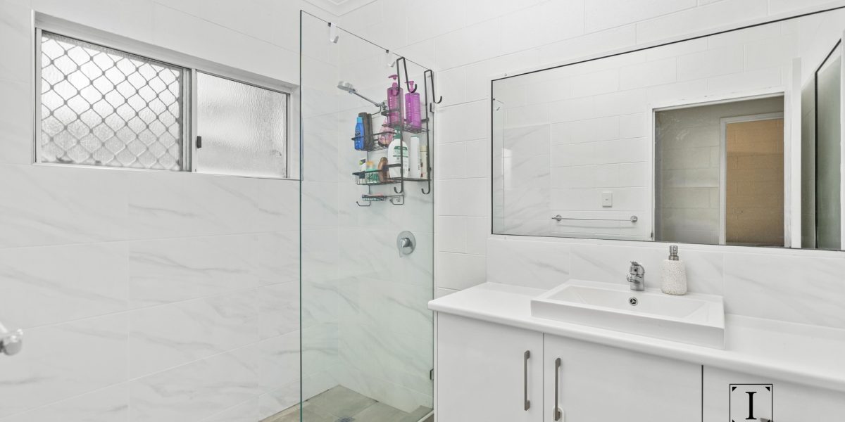 8 Hogan Court, White Rock, QLD 4868 AUS