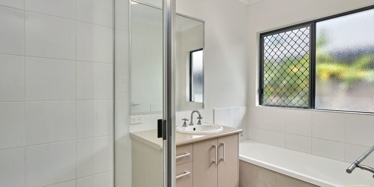12 Landsborough Drive, Smithfield, QLD 4878 AUS