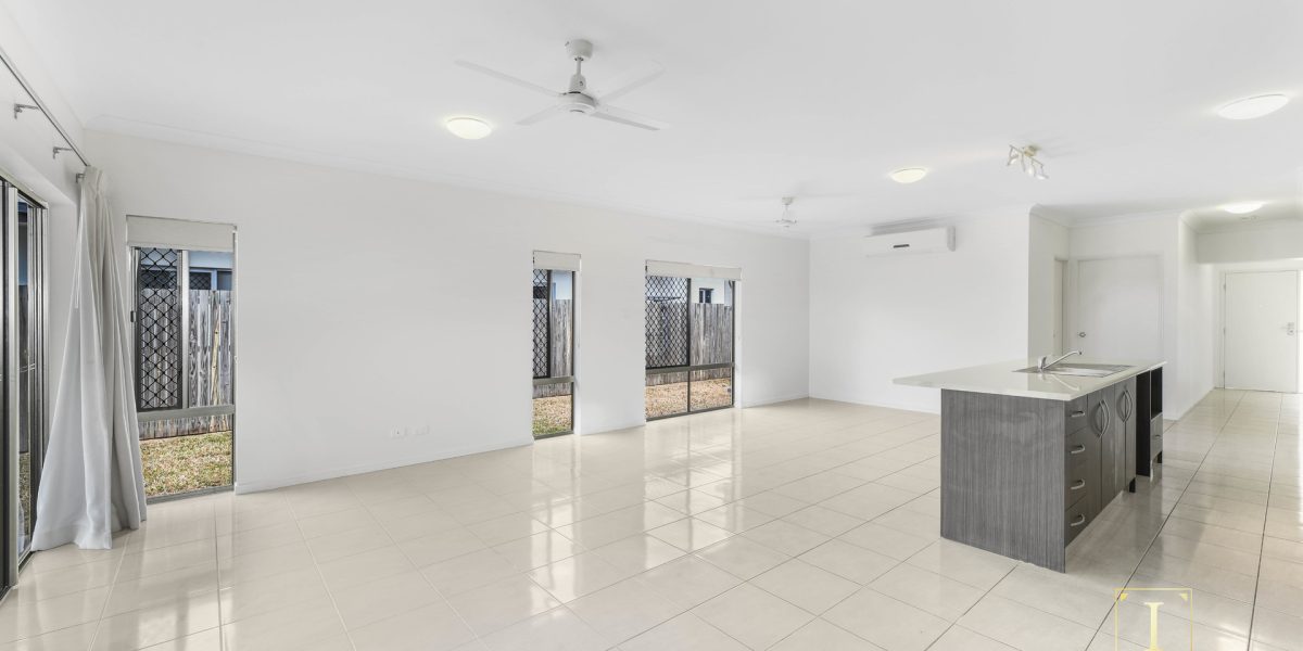 18 Thornborough Circuit, Smithfield, QLD 4878 AUS