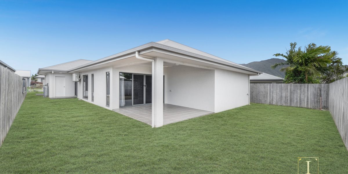 18 Thornborough Circuit, Smithfield, QLD 4878 AUS