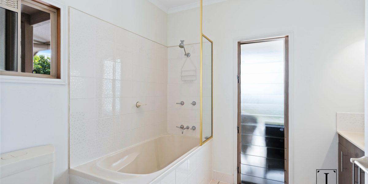 7 Trinidad Close, Trinity Beach, QLD 4879 AUS
