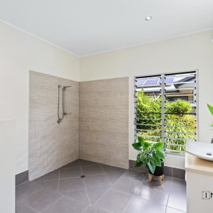 18 Lagoon Drive, Trinity Beach, QLD 4879 AUS