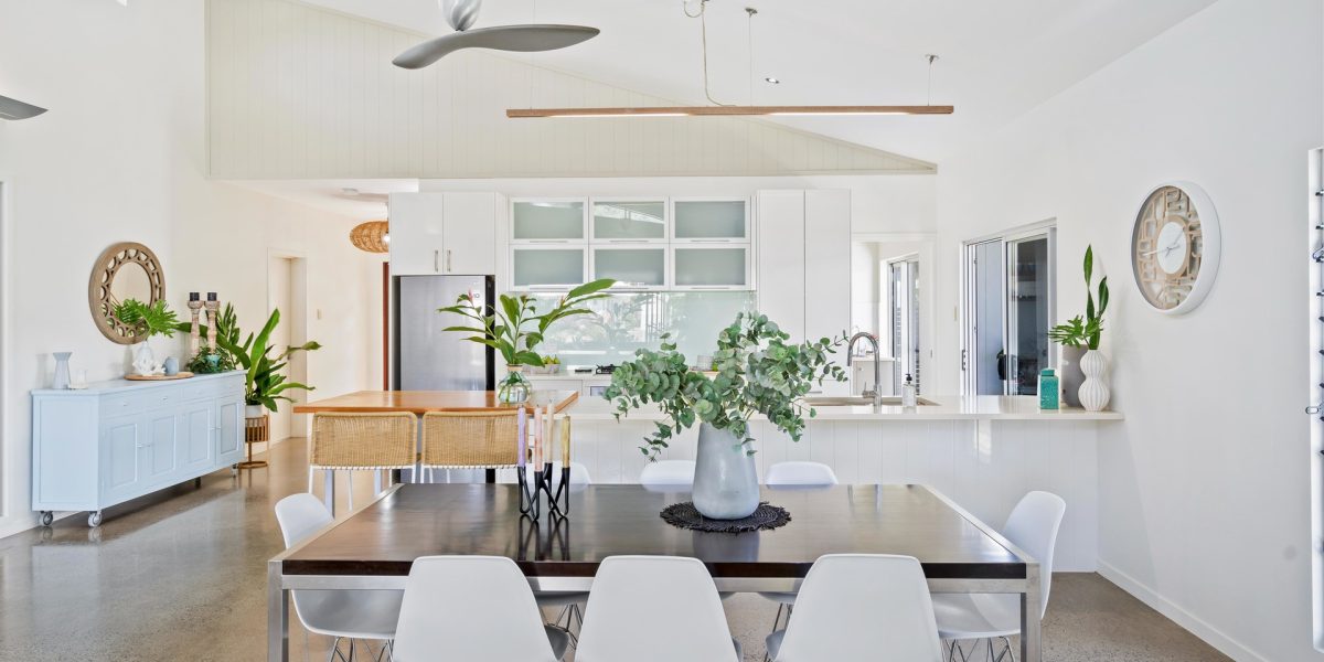 18 Lagoon Drive, Trinity Beach, QLD 4879 AUS