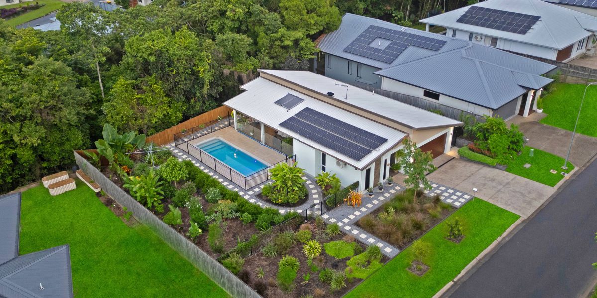 13 Pfeiffer Place, Smithfield, QLD 4878 AUS