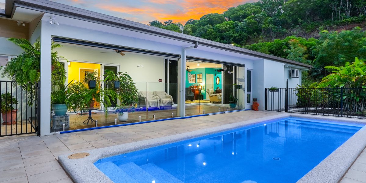 13 Pfeiffer Place, Smithfield, QLD 4878 AUS